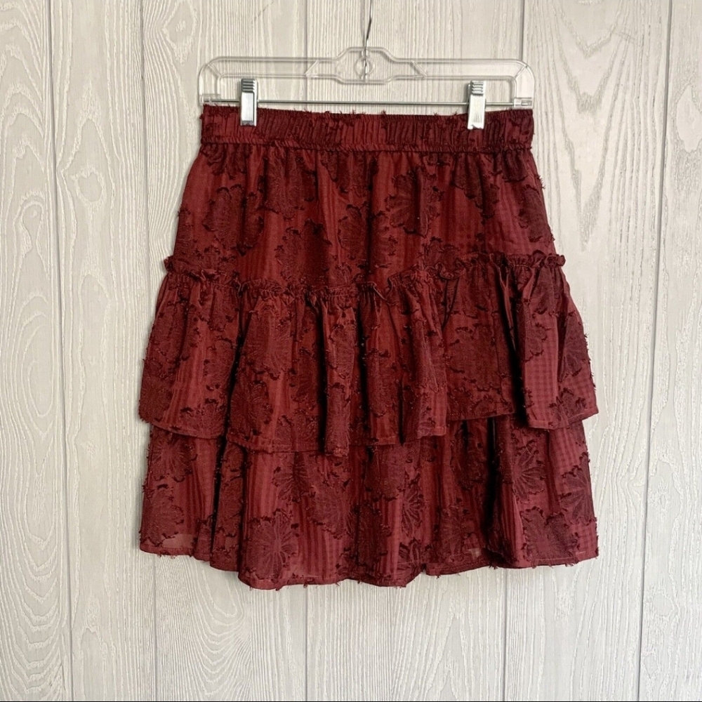 Skies Are Blue Burgundy Floral Short Skirt Sz Meduim